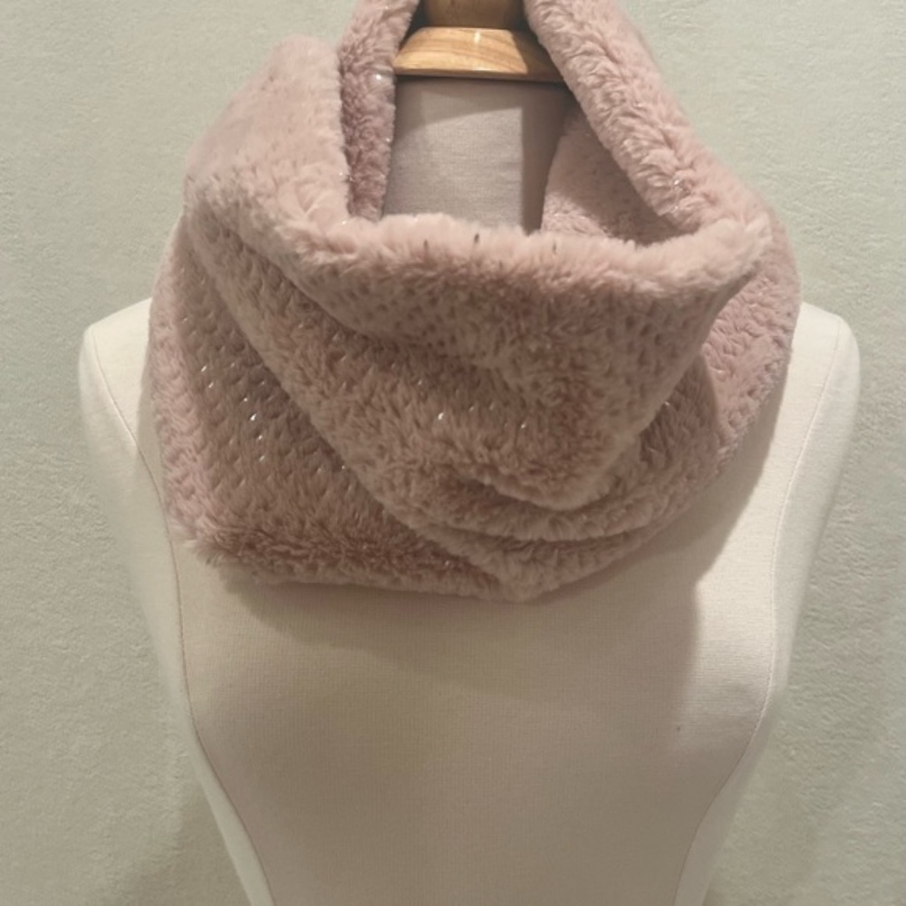 Antonio Infinity Scarf